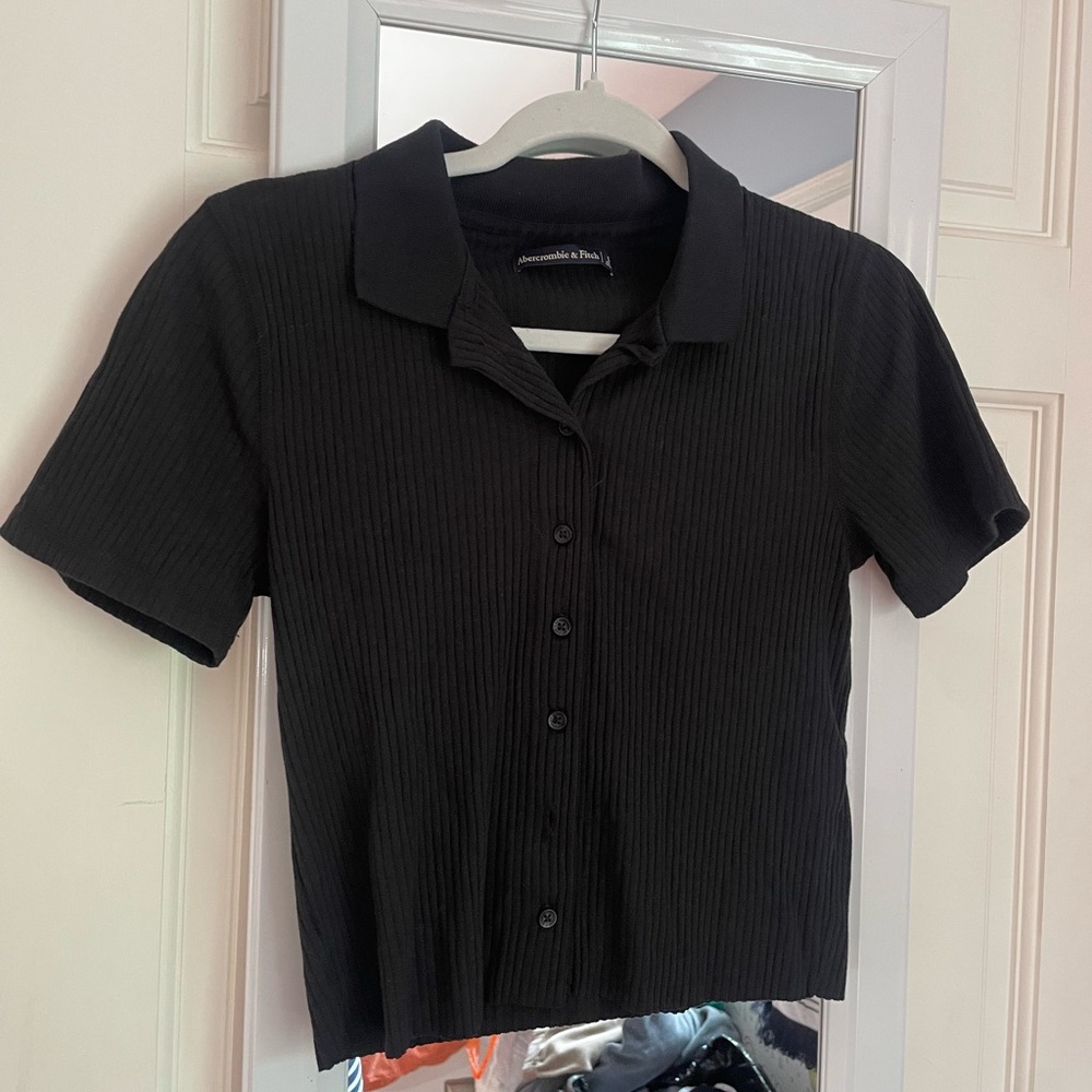 Abercrombie and fitch top